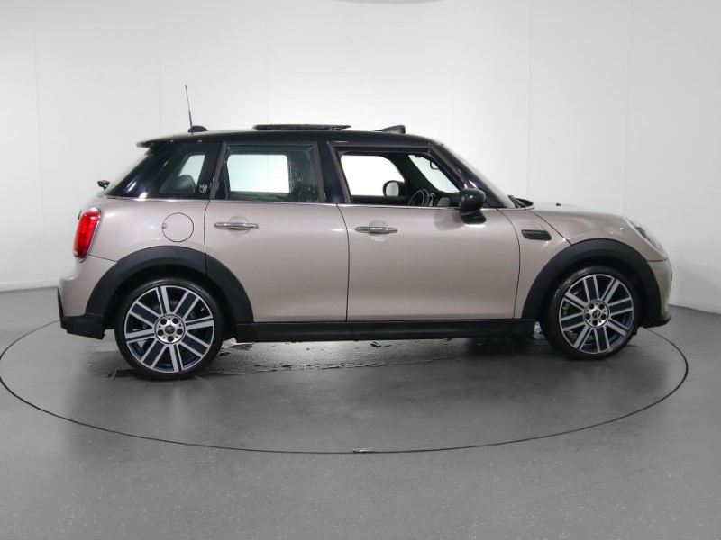 2023 (23) MINI HATCHBACK 1.5 Cooper Exclusive Premium Plus 5dr Auto 3561301