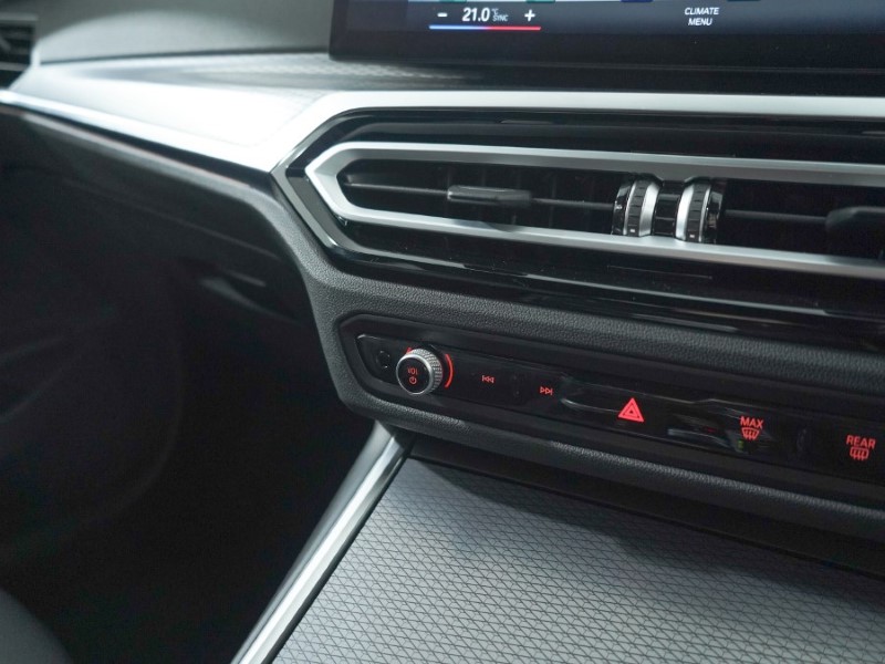 2024 (24) BMW 3 SERIES 320i M Sport 4dr Step Auto 3599757