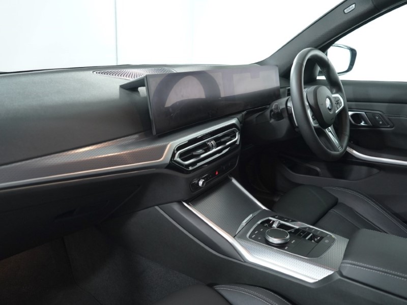 2024 (24) BMW 3 SERIES 320i M Sport 4dr Step Auto 3599731