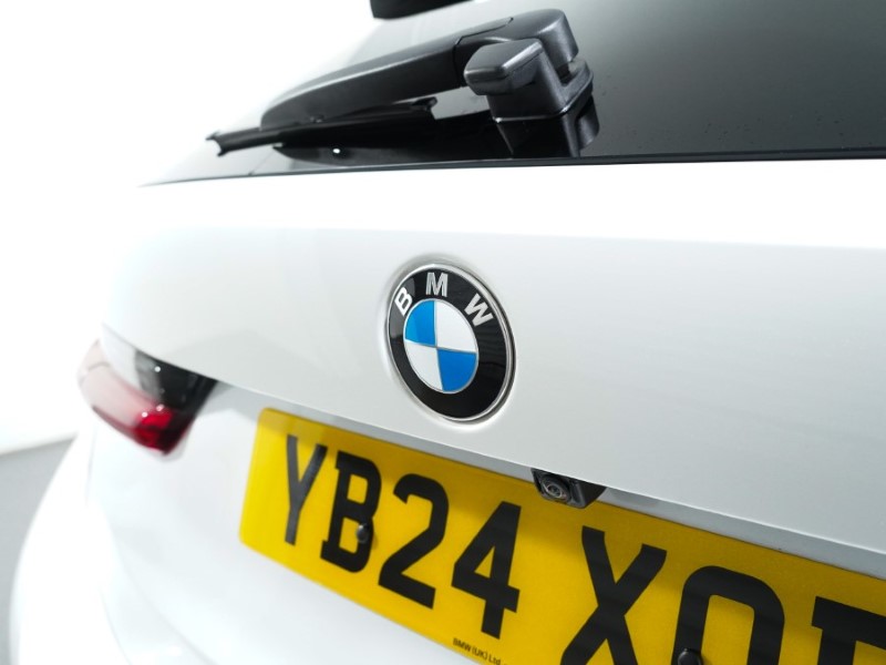 2024 (24) BMW 3 SERIES 320i M Sport 5dr Step Auto 3628601