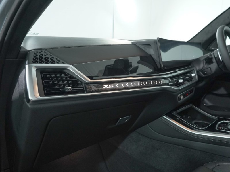 2024 (74) BMW X5 xDrive50e M Sport 5dr Auto 3994295
