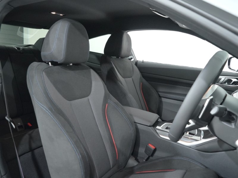 2025 (74) BMW 4 SERIES 420i M Sport 2dr Step Auto 4186946