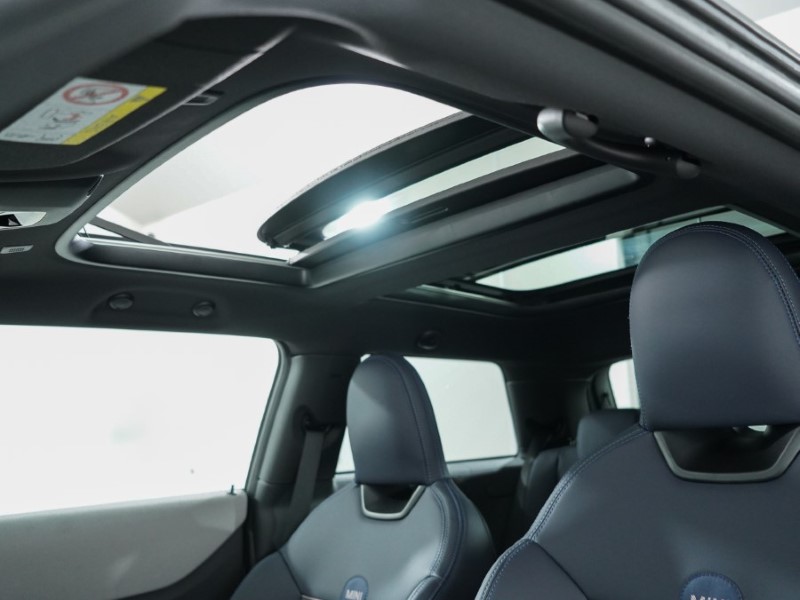 2025 (25) MINI COOPER 2.0 S Exclusive 3dr Auto 4620376