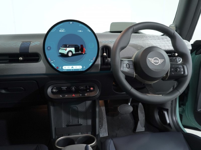 2025 (25) MINI COOPER 2.0 S Exclusive 3dr Auto 4620366