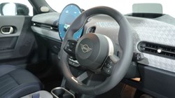 2025 (25) MINI COOPER 2.0 S Exclusive 3dr Auto 4620361