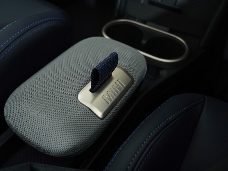 2025 (25) MINI COOPER 2.0 S Exclusive 3dr Auto 4620397