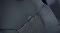 2025 (25) MINI COOPER 2.0 S Exclusive 3dr Auto 4620363