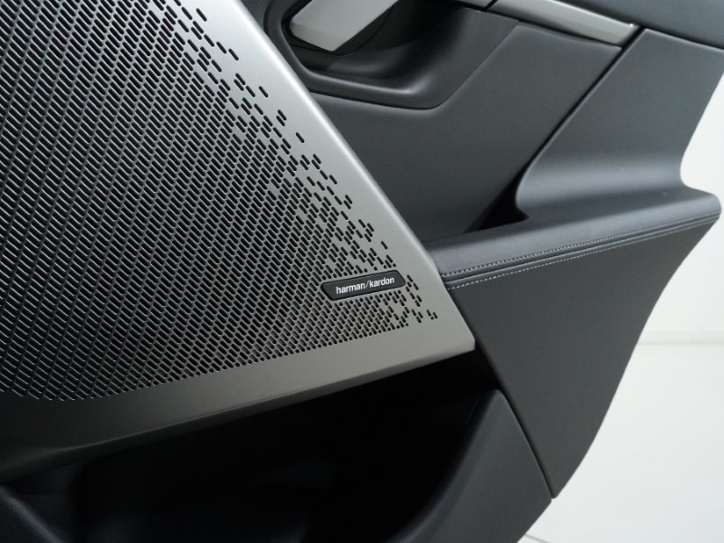 2025 (25) BMW 5 SERIES 520i M Sport 4dr Auto 4848537