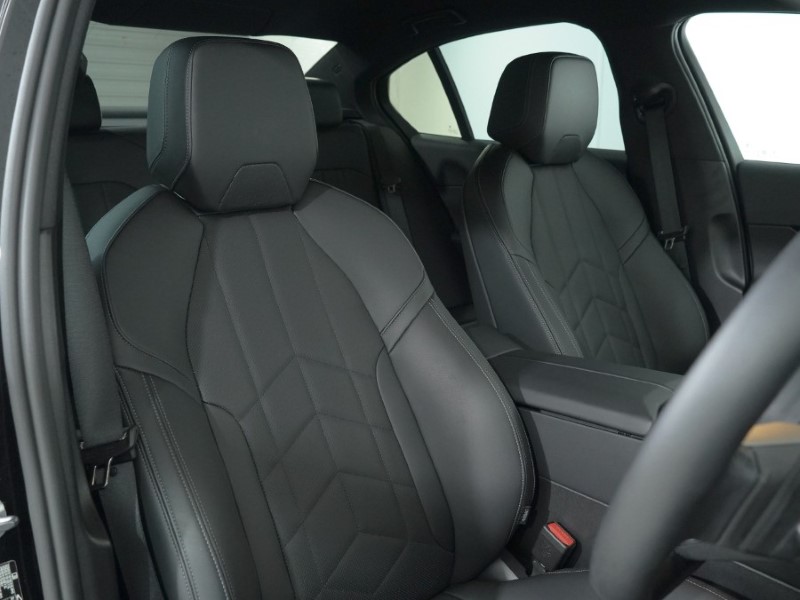 2025 (25) BMW 5 SERIES 520i M Sport 4dr Auto 4848527