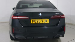 2025 (25) BMW 5 SERIES 520i M Sport 4dr Auto 4848560