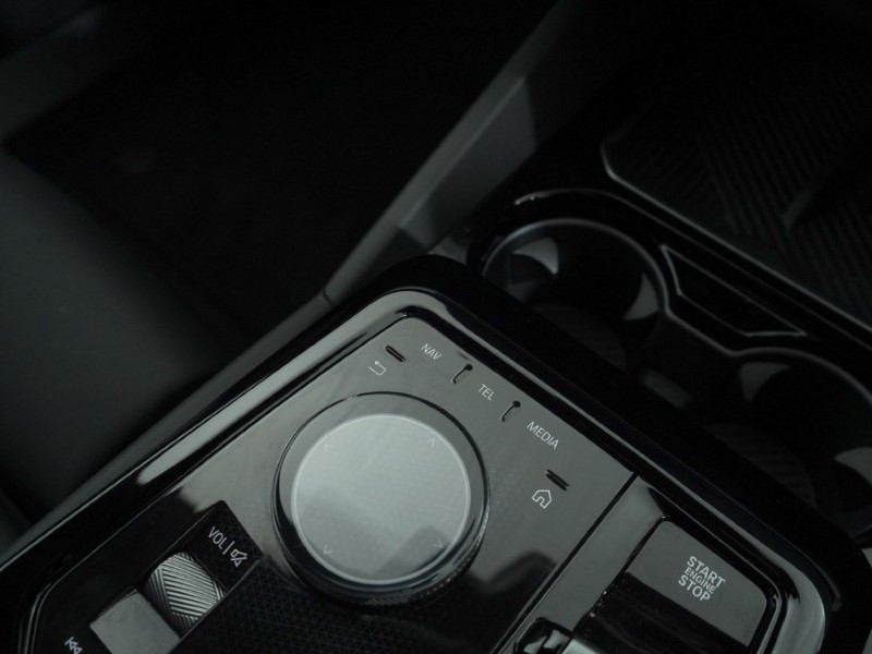 2025 (25) BMW 5 SERIES 520i M Sport 4dr Auto 4848542