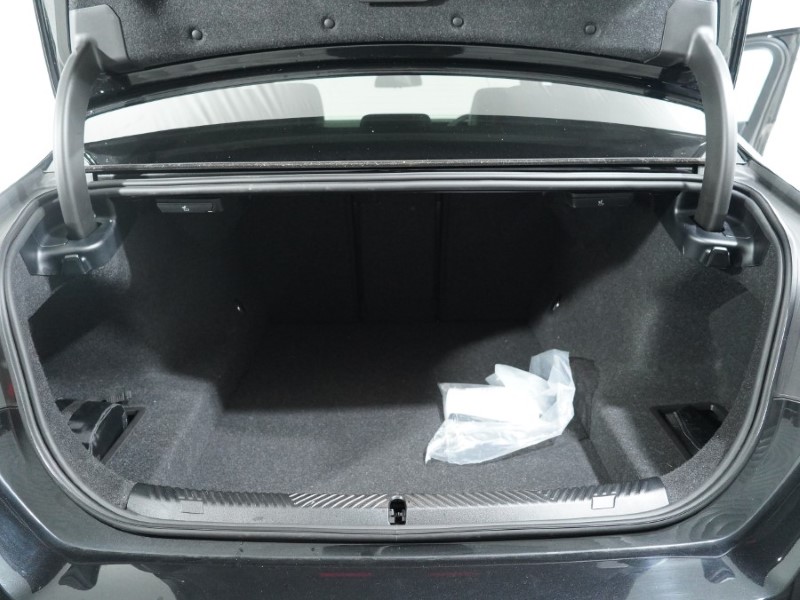 2025 (25) BMW 5 SERIES 520i M Sport 4dr Auto 4848519