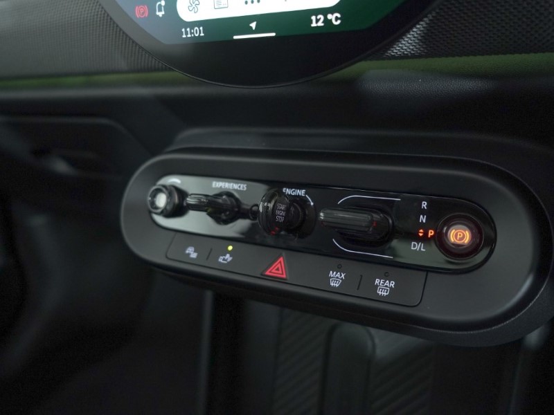 2025 (25) MINI COOPER 2.0 S Exclusive 3dr Auto 4620239