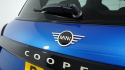 2025 (25) MINI COOPER 2.0 S Exclusive 3dr Auto 4620201