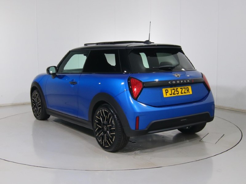 2025 (25) MINI COOPER 2.0 S Exclusive 3dr Auto 4620197