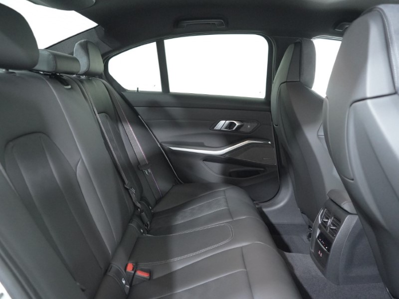 2025 (25) BMW M3 xDrive 530 Competition M 4dr Step Auto 4482541