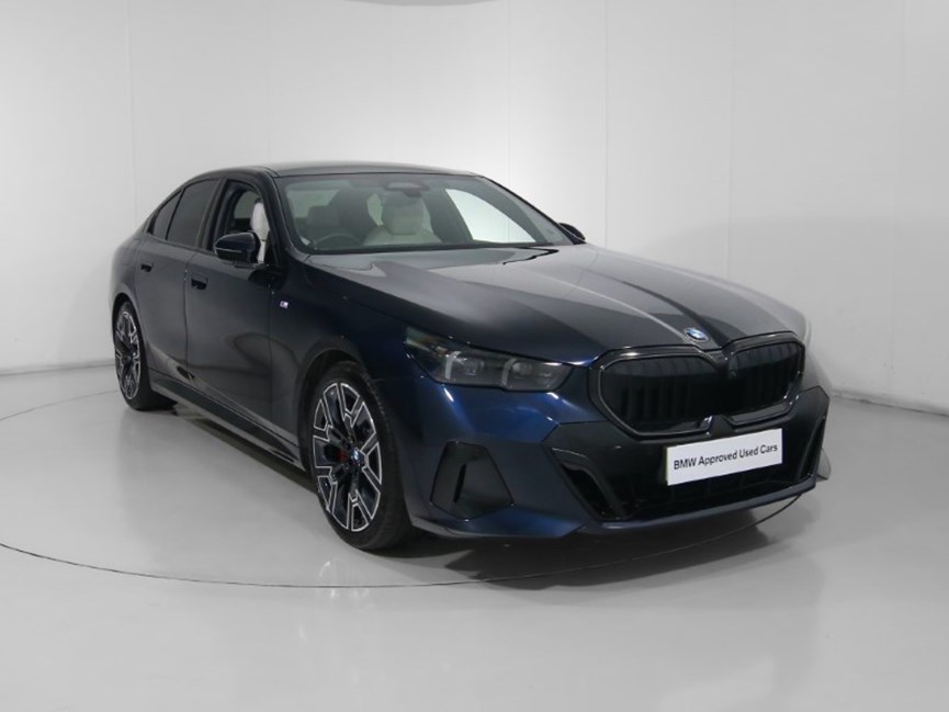 2025 (25) BMW 5 SERIES 520i M Sport Pro 4dr Auto