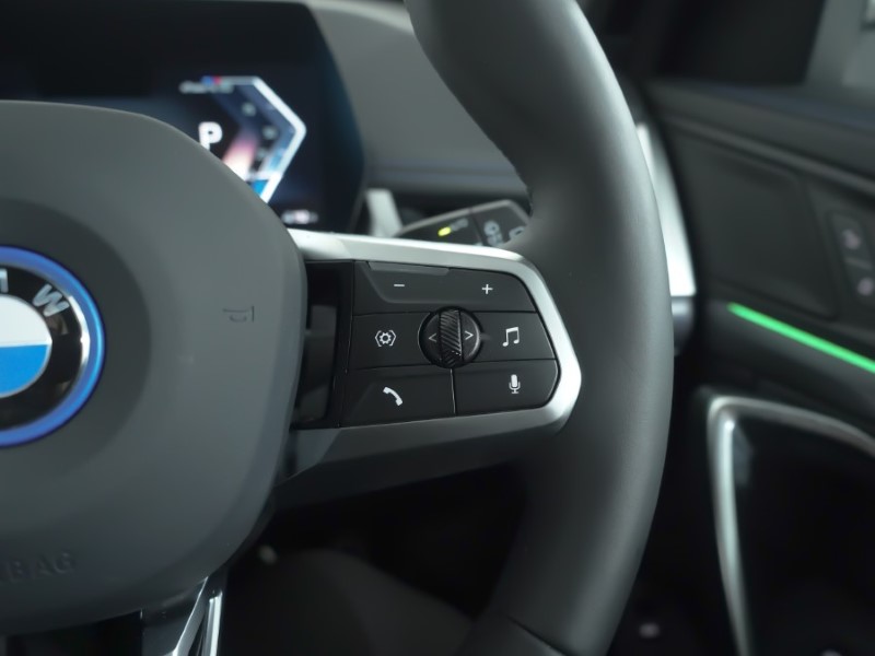 2025 (25) BMW iX1 150kW eDrive20 M Sport 65kWh 5dr Auto 4653699