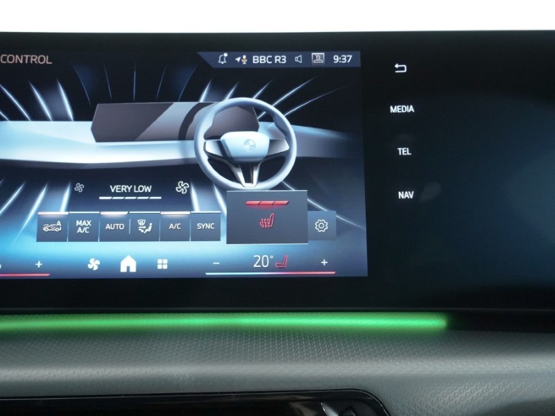 2025 (25) BMW iX1 150kW eDrive20 M Sport 65kWh 5dr Auto 4653688