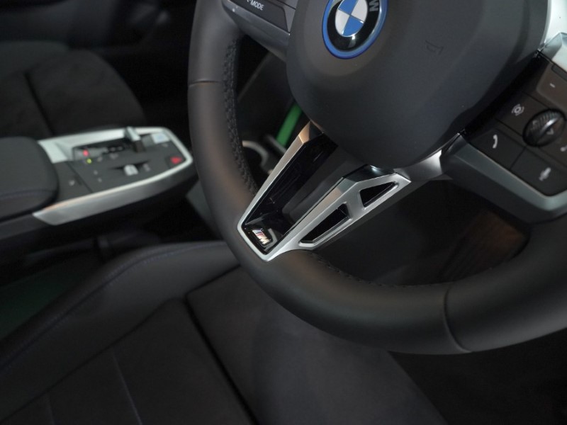 2025 (25) BMW iX1 150kW eDrive20 M Sport 65kWh 5dr Auto 4653684