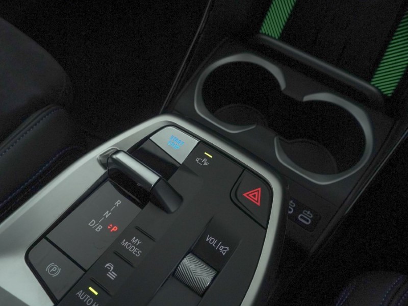 2025 (25) BMW iX1 150kW eDrive20 M Sport 65kWh 5dr Auto 4653691