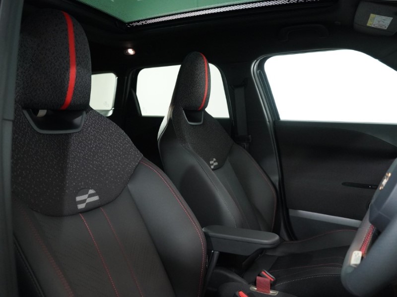 2025 (25) MINI ACEMAN 135kW E Classic [Level 2] 43kWh 5dr Auto 5017295