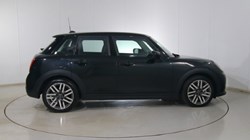 2025 (25) MINI COOPER 1.5 C Classic 5dr Auto 5017316