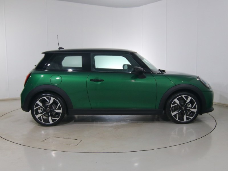 2025 (25) MINI COOPER 1.5 C Exclusive 3dr Auto 5017330