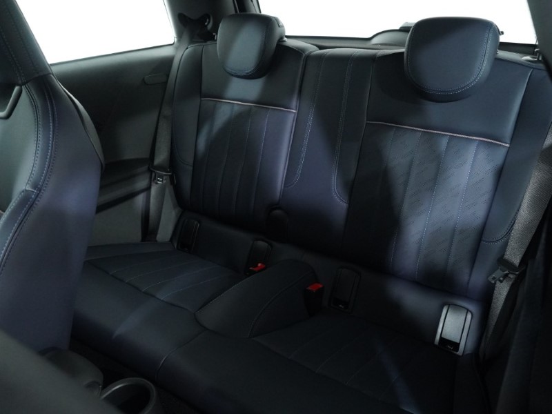 2025 (25) MINI COOPER 1.5 C Exclusive 3dr Auto 5017322