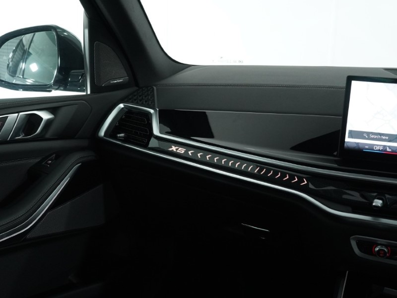 2025 (25) BMW X5 xDrive30d MHT M Sport 5dr Auto 4645143