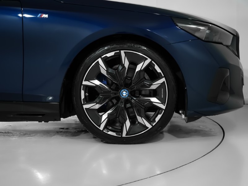 2024 (74) BMW 5 SERIES 530e M Sport Pro 4dr Auto 4518764