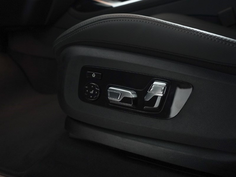 2025 (75) BMW X7 xDrive40d MHT M Sport 5dr Step Auto 4580857