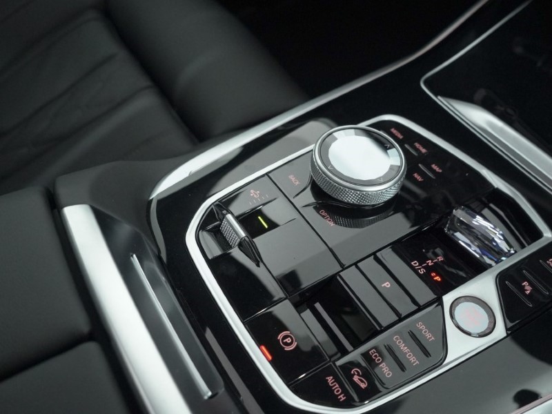 2025 (75) BMW X7 xDrive40d MHT M Sport 5dr Step Auto 4580869