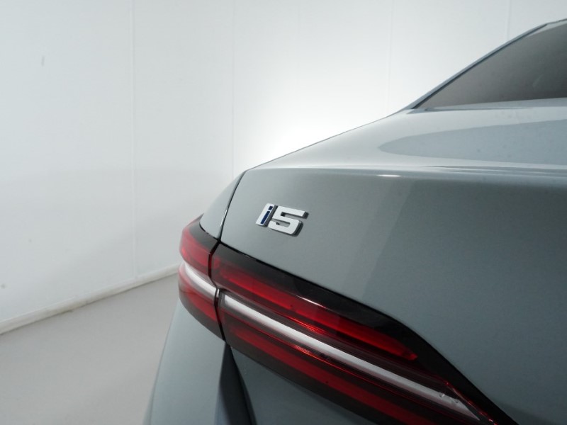 2025 (75) BMW I5 250kW eDrive40 M Sport 84kWh 4dr Auto 4772774