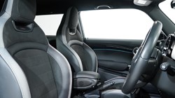 2023 (73) MINI HATCHBACK 1.5 Cooper Sport 3dr Auto 4539687