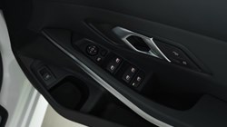 2025 (25) BMW 3 SERIES 320i M Sport 5dr Step Auto 4529947