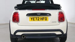 2022 (72) MINI CONVERTIBLE 1.5 Cooper Classic 2dr Auto 4562092