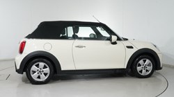2022 (72) MINI CONVERTIBLE 1.5 Cooper Classic 2dr Auto 4562066