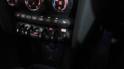 2022 (72) MINI CONVERTIBLE 1.5 Cooper Classic 2dr Auto 4562075