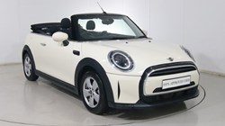 2022 (72) MINI CONVERTIBLE 1.5 Cooper Classic 2dr Auto 4562087