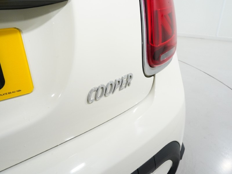 2022 (72) MINI CONVERTIBLE 1.5 Cooper Classic 2dr Auto 4562051