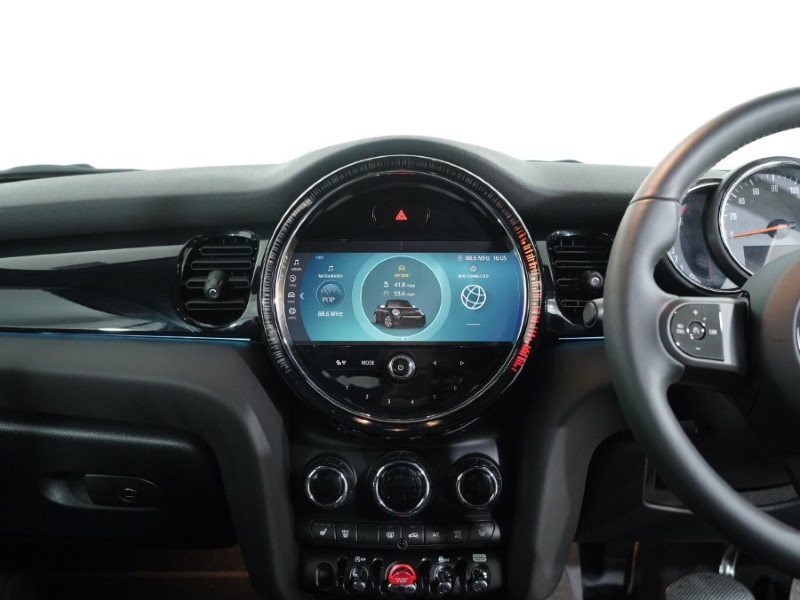 2022 (72) MINI CONVERTIBLE 1.5 Cooper Classic 2dr Auto 4562057