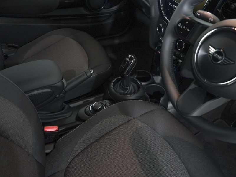 2022 (72) MINI CONVERTIBLE 1.5 Cooper Classic 2dr Auto 4562055