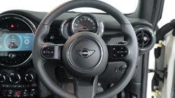 2022 (72) MINI CONVERTIBLE 1.5 Cooper Classic 2dr Auto 4562059