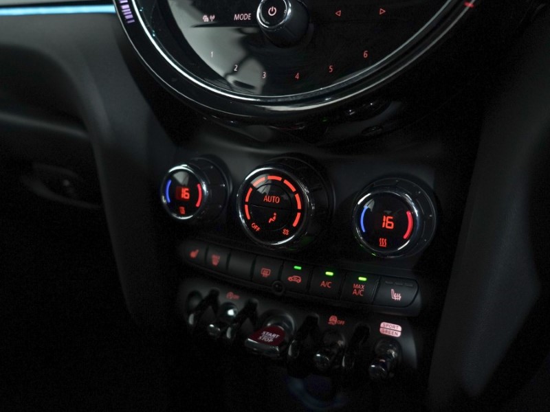 2022 (72) MINI CONVERTIBLE 1.5 Cooper Classic 2dr Auto 4562073