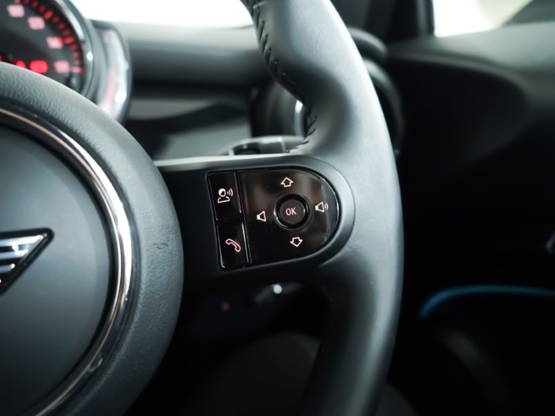 2022 (72) MINI CONVERTIBLE 1.5 Cooper Classic 2dr Auto 4562084