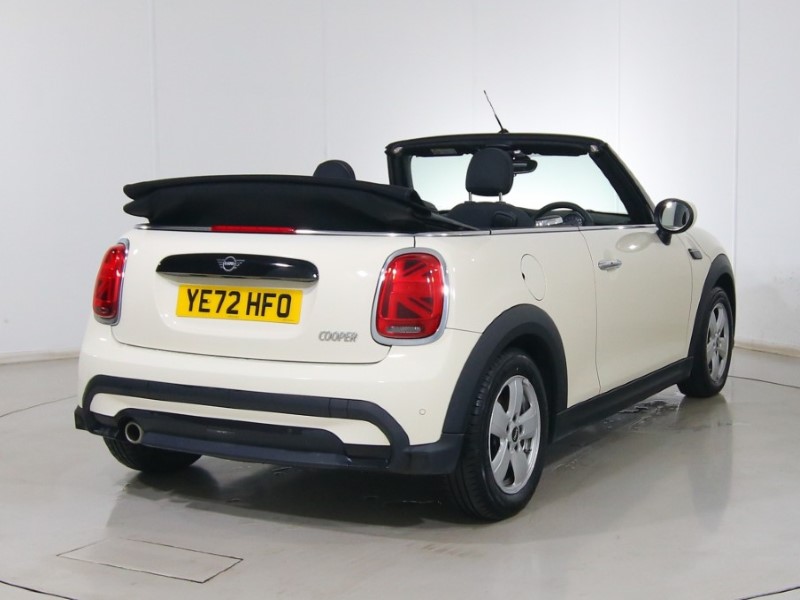 2022 (72) MINI CONVERTIBLE 1.5 Cooper Classic 2dr Auto 4562093