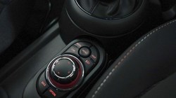 2022 (72) MINI CONVERTIBLE 1.5 Cooper Classic 2dr Auto 4562081