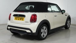 2022 (72) MINI CONVERTIBLE 1.5 Cooper Classic 2dr Auto 4562071