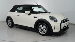 2022 (72) MINI CONVERTIBLE 1.5 Cooper Classic 2dr Auto 4562067
